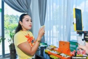 东营泰国主播品三亚榴莲：“尝到了家乡味”