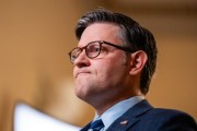 东营特朗普税改案参议院过关有望 共和党议员无人声援马斯克
